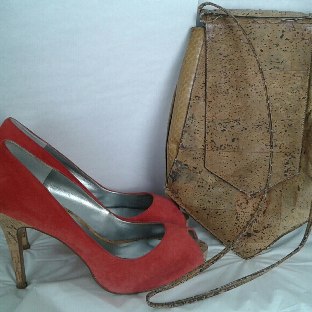 GUESS Melon Suede Peep Toe Pump w/Cork Heel Sz 10M